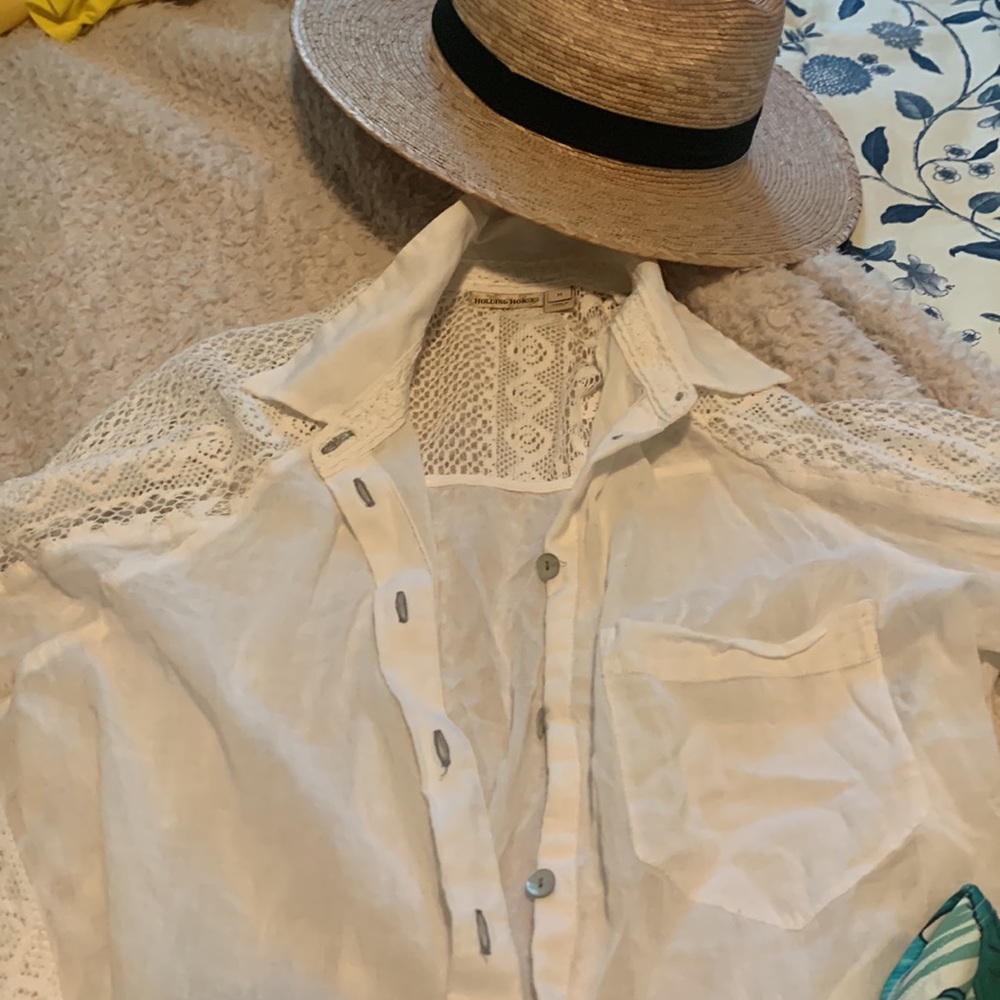 Anthro🌟 Holding horses white button down sheer shirt size medium - Picture 2 of 4